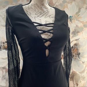 NWT Sequins Heart Black Formal Dress Deep Strappy V-neck Sheer Sleeves Black Tie